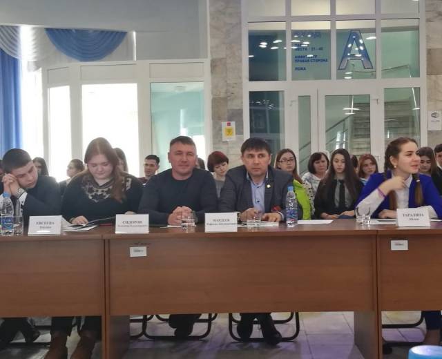 Приняли участие в совместном заседании Детской Общественной палаты Ульяновской области и Общественной палаты по Ульяновской
