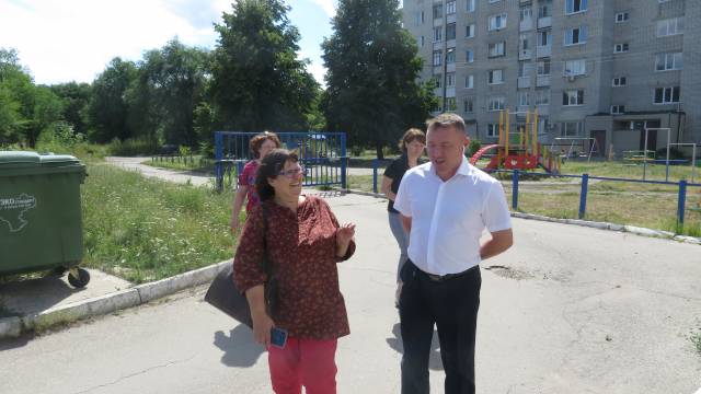 В рамках объезда Заволжья председатель Ассоциации ТОС Ульяновской области, заместитель председателя Общественной палаты региона Владимир Сидоров посетил ТОС «Сиреневый»